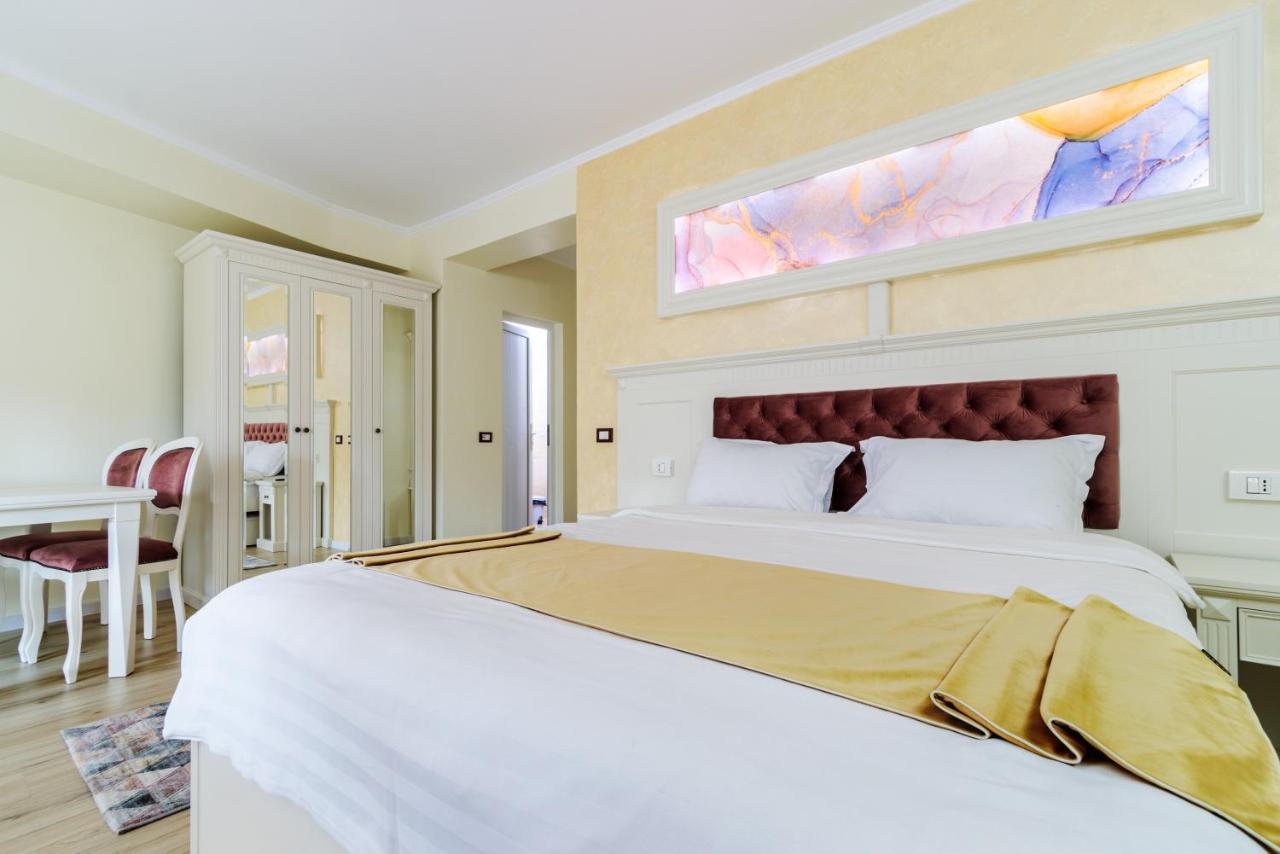 Hotel Central - Беїле-Оленешті Екстер'єр фото