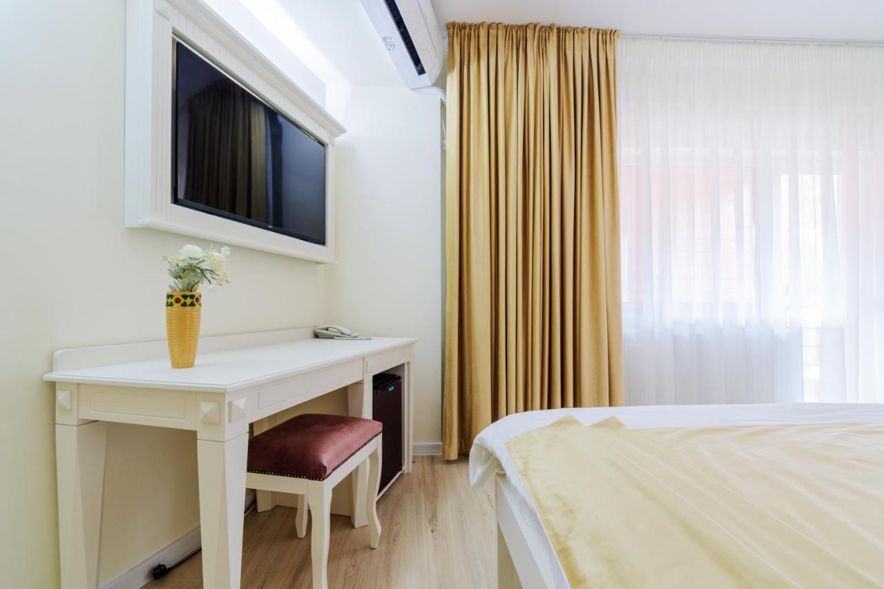 Hotel Central - Беїле-Оленешті Екстер'єр фото