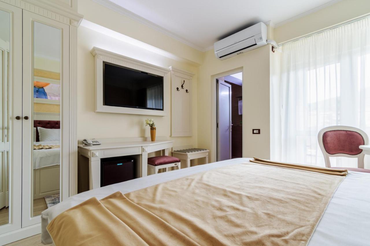 Hotel Central - Беїле-Оленешті Екстер'єр фото